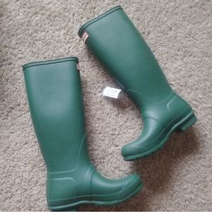 Forest green hunter boots NWOT